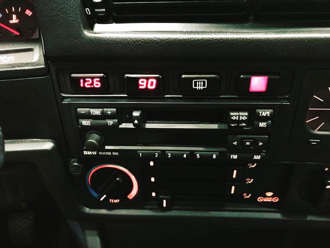 BMW E30 E28 E24 Digital Voltmeter Indicator - Image 4