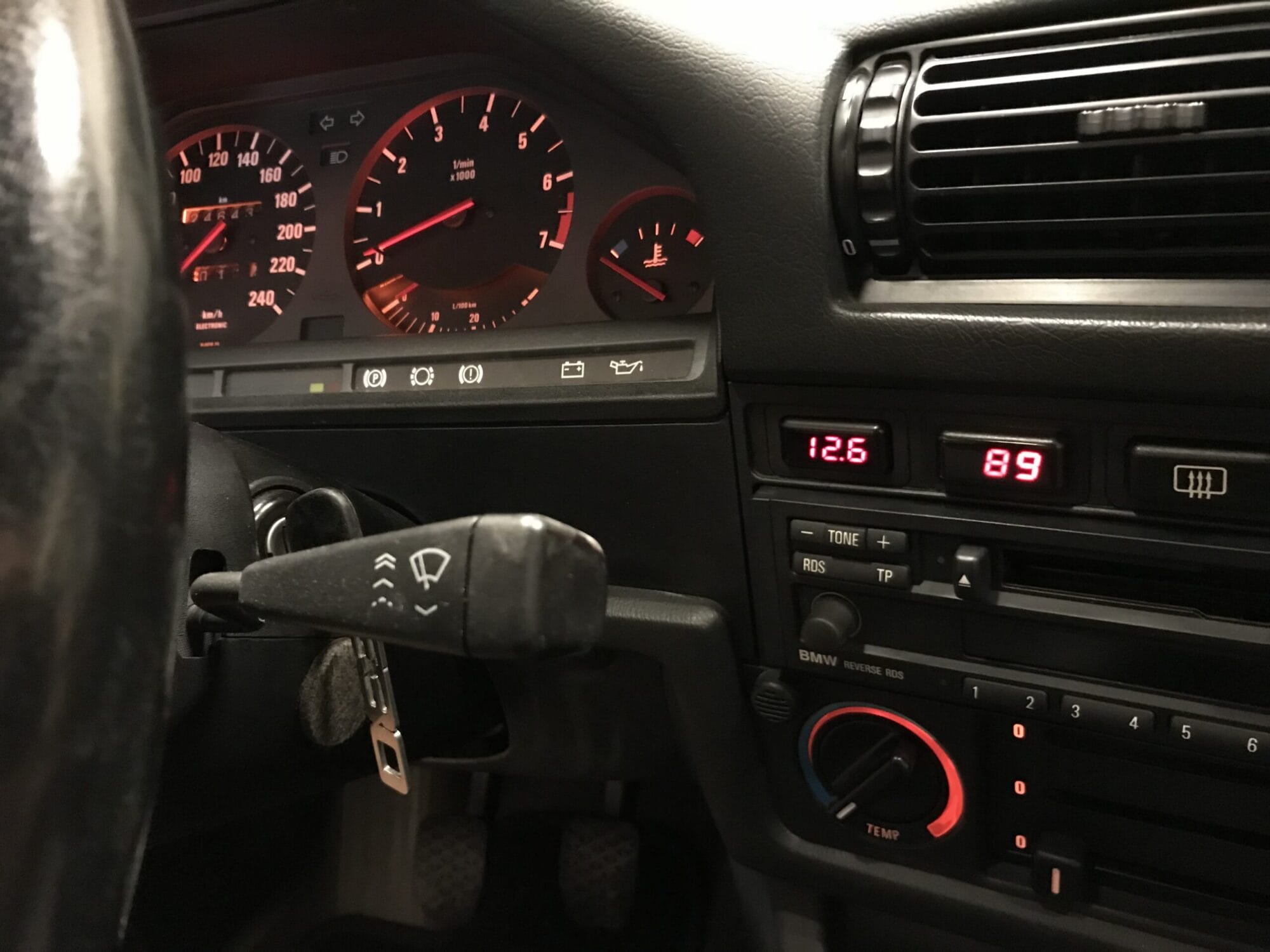 BMW E30 E28 E24 Digital Voltmeter Indicator - Image 3