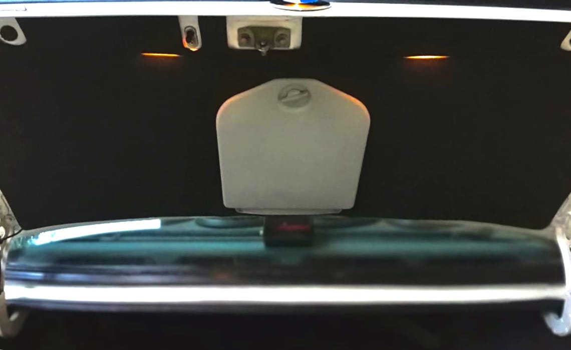 BMW E30 coupe/sedan boot lid trunk trim - Image 12