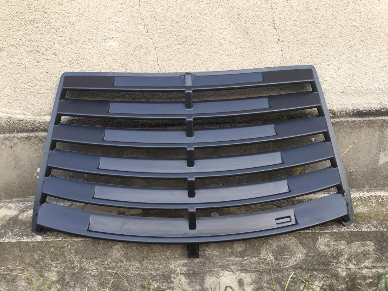 BMW E34 Louver