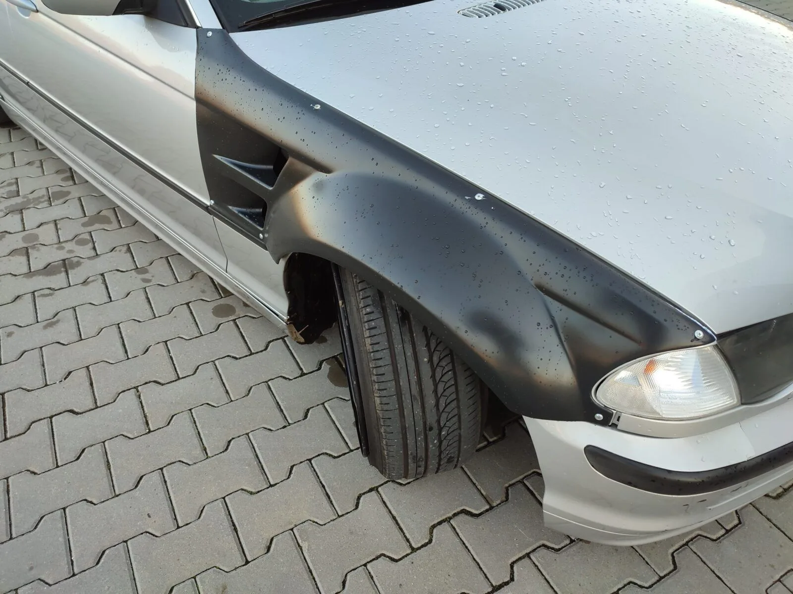 BMW E46 coupe / cabrio FRONT fenders flares (Felony Form style) - Image 4