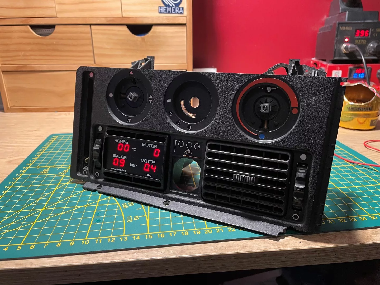 BMW E21 Alpina Digital Vent Gauge Set Replica (Late Model) - Image 5