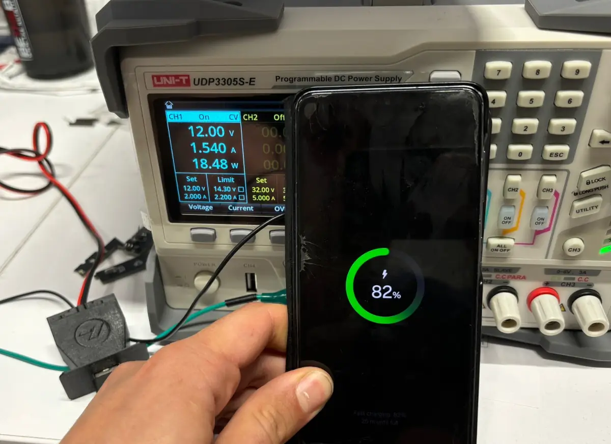 Center Button USB Type C Quick Charger Port – BMW E30, E28 - Image 5