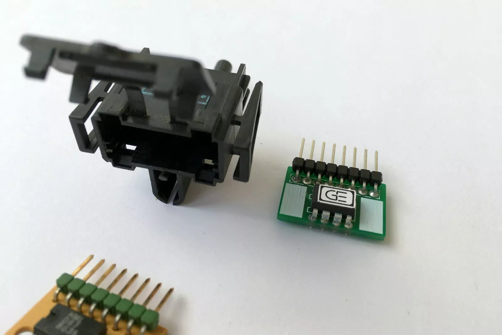 BMW E28 V8 Coding Plug Board - Image 5
