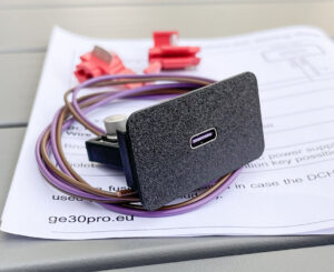 BMW E30/E28/E24/E23 USB Dash Charger